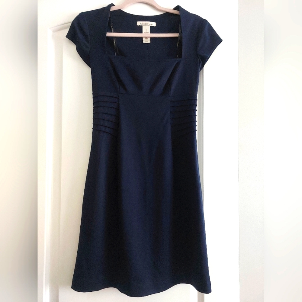 Laundry by Design Stretch Dress-navy  size 2